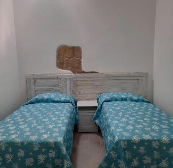 Appartamento Su Palazzina Storica In Centro A Sant Antioco