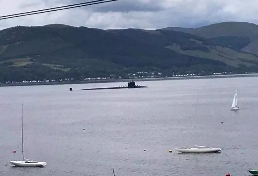 Beautiful 3 Bed Apartment In Gourock