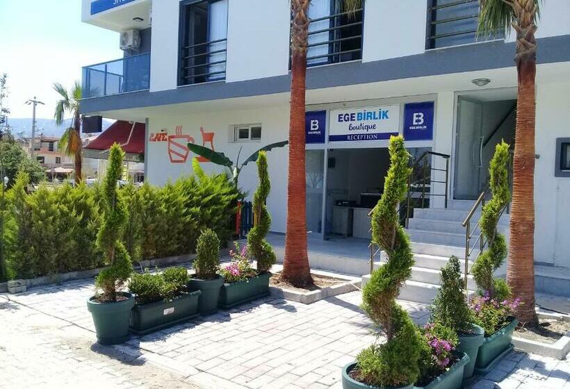 مبيت وإفطار Ege Birlik Boutique