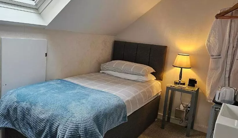 Aamiaismajoitus (B&B) Inverour Guest House