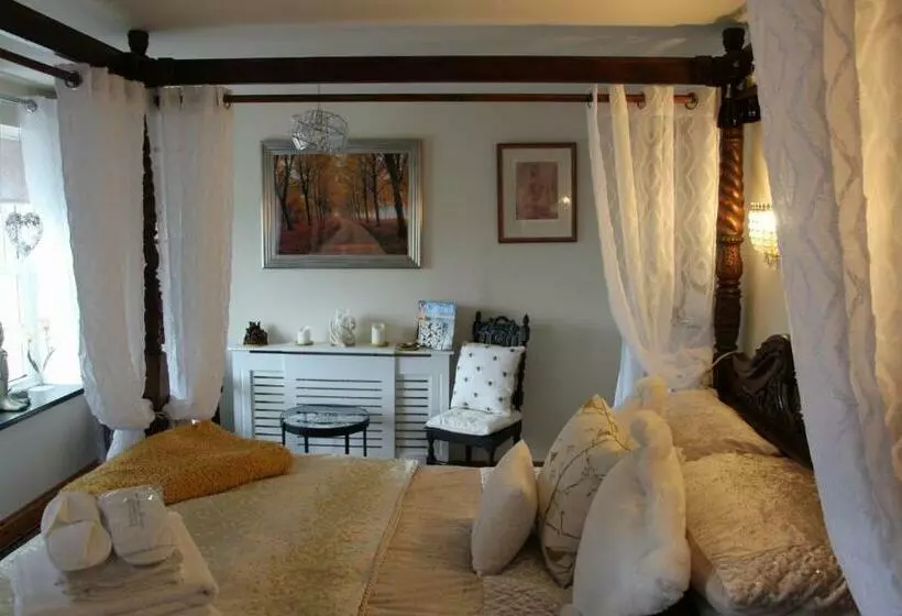 Aamiaismajoitus (B&B) Melorne Farm Guest House