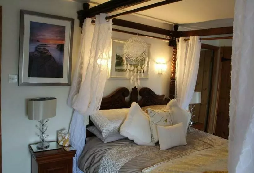 Aamiaismajoitus (B&B) Melorne Farm Guest House