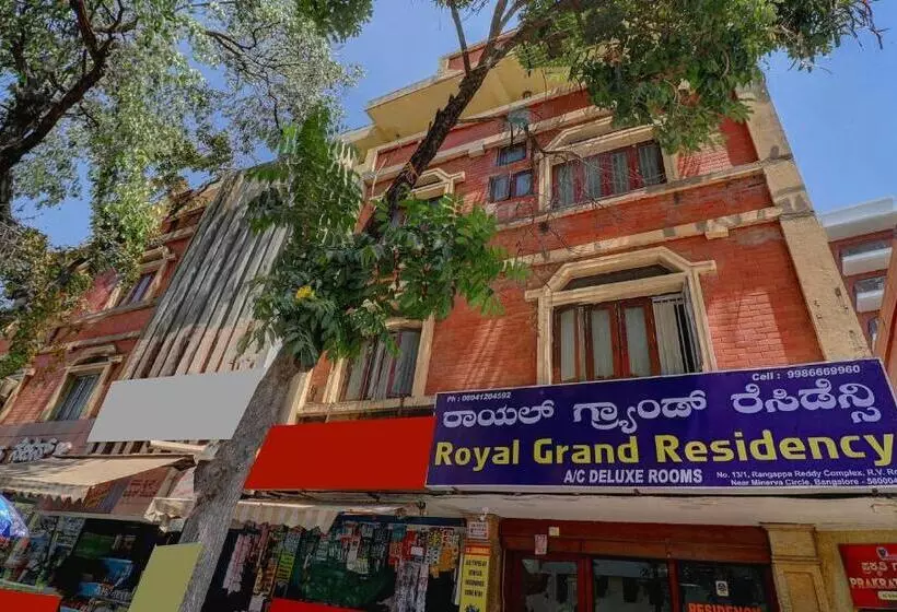 ホテル O Royal Grand Residency Near Lalbagh Botanical Garden