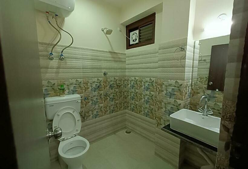 هتل Snow Drop Guest House