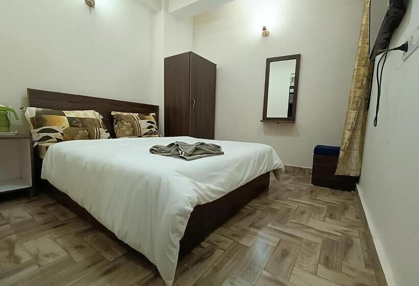 هتل Snow Drop Guest House