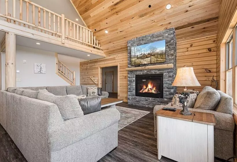 Mountain Crest Lodge