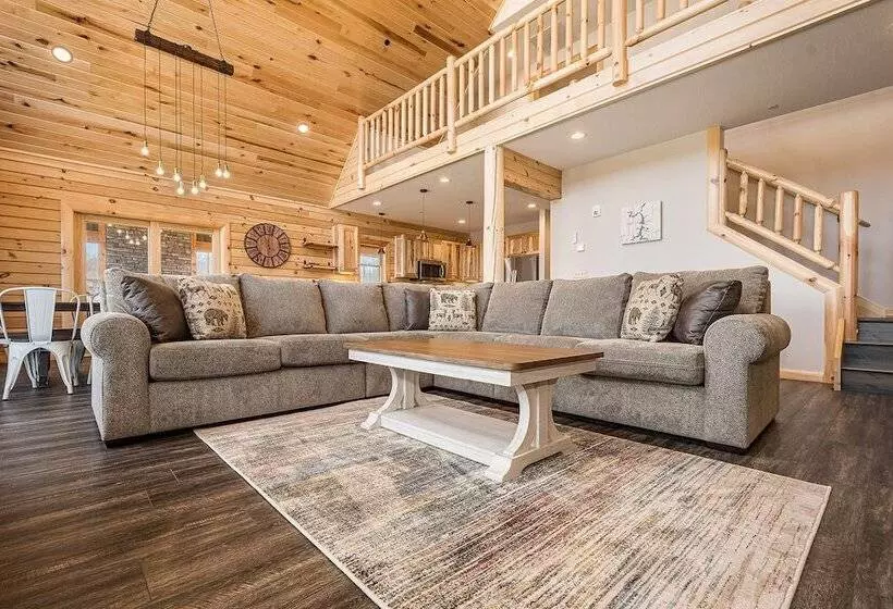 Mountain Crest Lodge