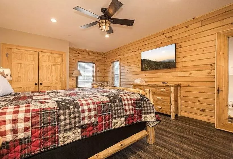 Mountain Crest Lodge