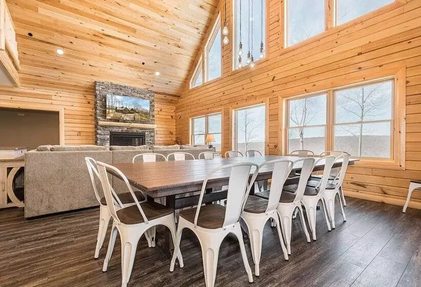 Mountain Crest Lodge