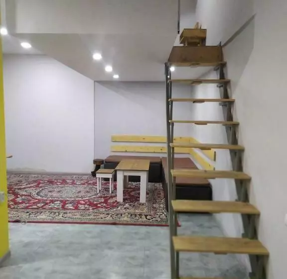 پانسیون Stairsguest House