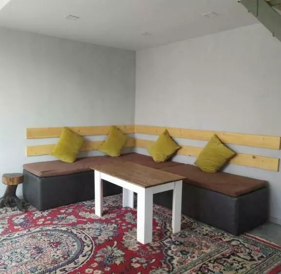 پانسیون Stairsguest House
