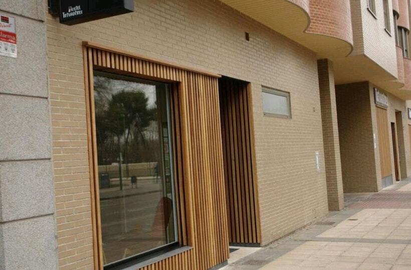 بنسيون Hostel Trovadores