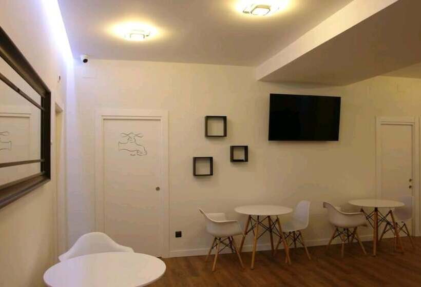 بنسيون Hostel Trovadores