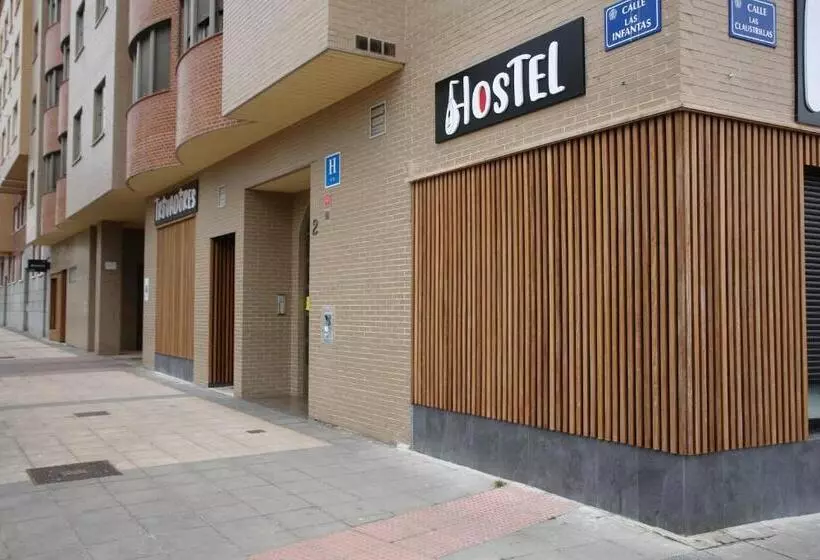 پانسیون Hostel Trovadores