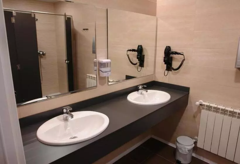 پانسیون Hostel Trovadores