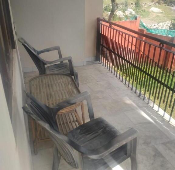 פנסיון Mountain