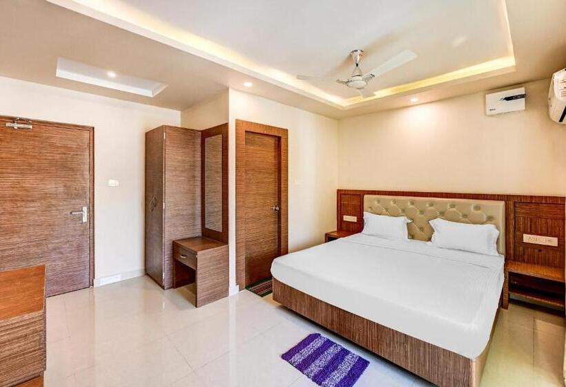 ホテル Capital O 86823  Subhadarsan