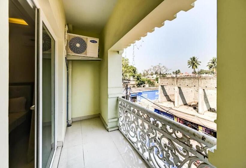 ホテル Capital O 86823  Subhadarsan