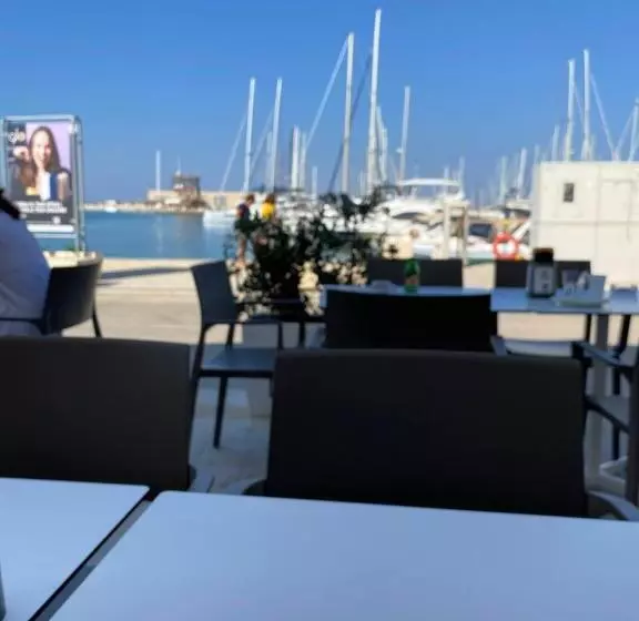 Tre Passi A Mare