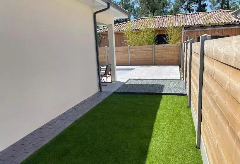 Maison Moderne Avec Piscine Chauffée