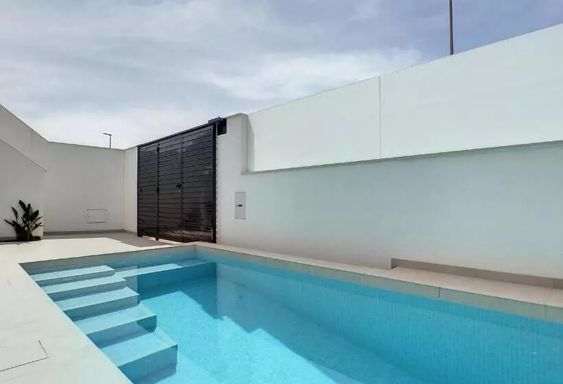 Villas Alejandra   7409