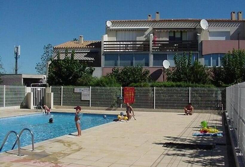 Charmant T2 Cabine Climatisé Avec Piscine, Parking Et à 1 Km De La Plage, Idéal Pour 5 Pers. Fr 1