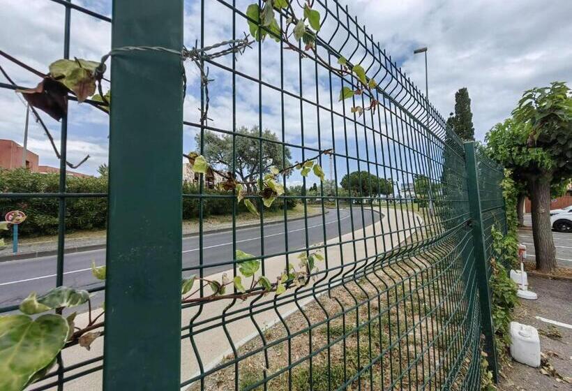 Charmant T2 Cabine Climatisé Avec Piscine, Parking Et à 1 Km De La Plage, Idéal Pour 5 Pers. Fr 1