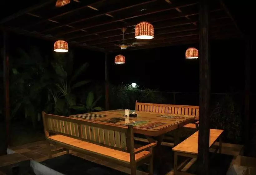 Hotelli Privy Stays  Bherse Villa