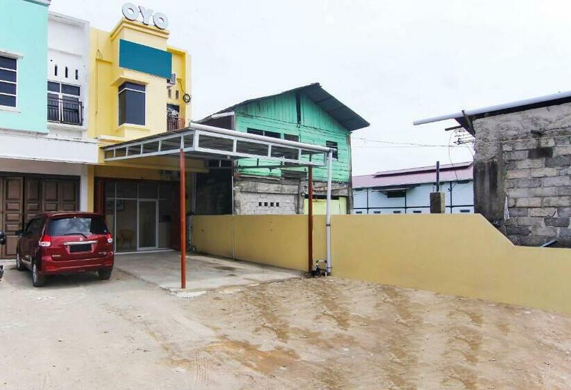 호텔 Oyo 90900 Pagi Sore Residence