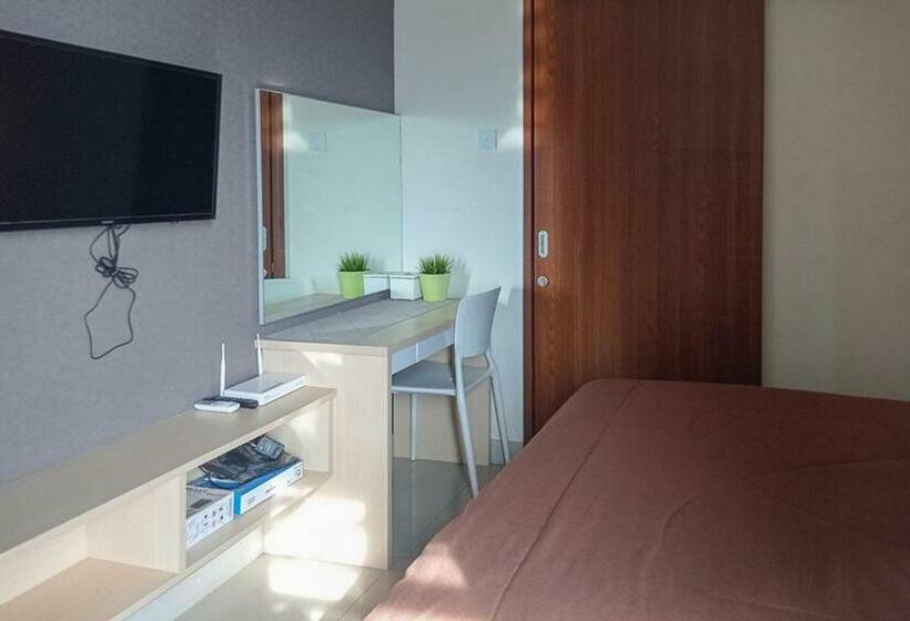 בית מלון כפרי Redliving Apartemen Grand Kamala Lagoon Pekayon Tower Barclay North