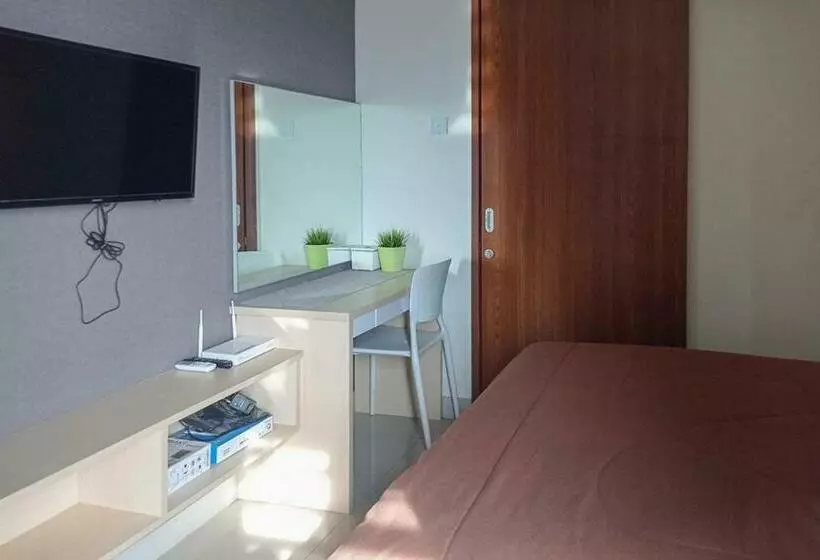 Hotelli Redliving Apartemen Grand Kamala Lagoon   Pekayon Tower Barclay North