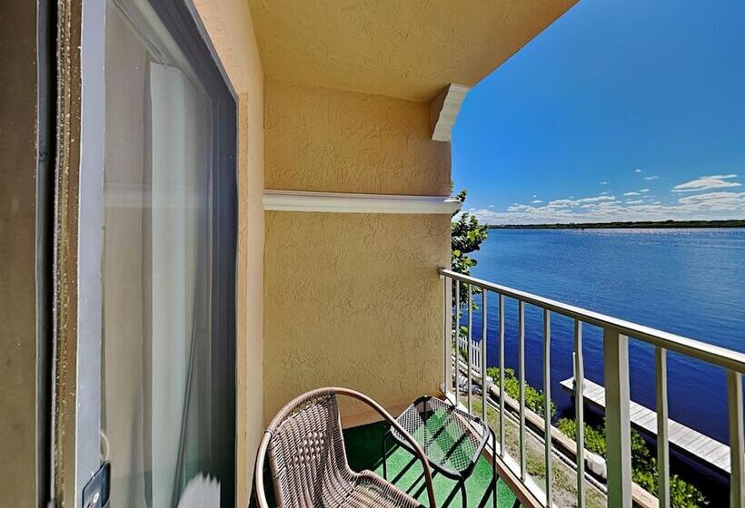 Intercoastal Dreams 201