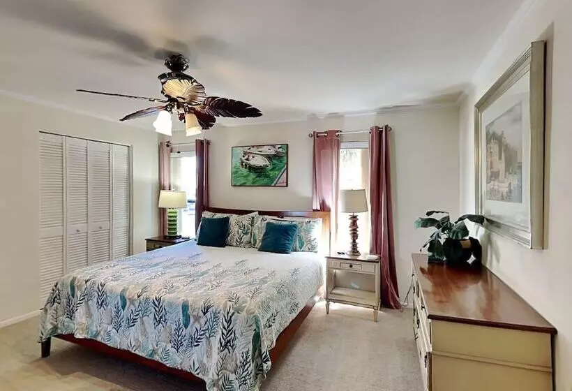 Intercoastal Dreams 201
