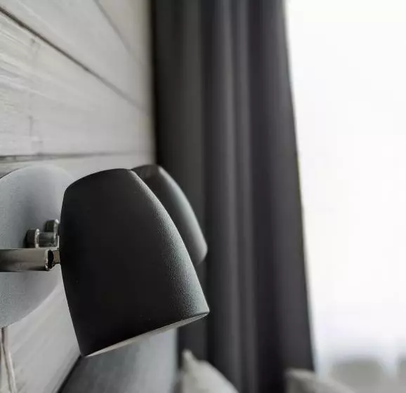 Poolorama Lodge   With Magnificent Mountain View