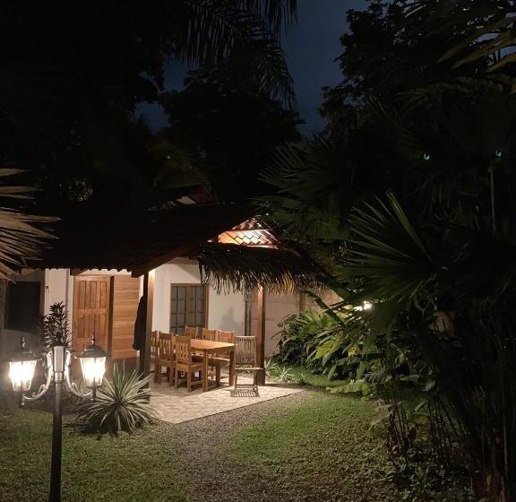 אתר נופש Pura Vida Vegana