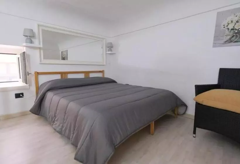 Monolocale Porta Napoli