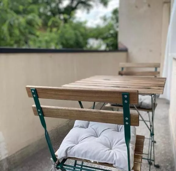 Apartman Teatar