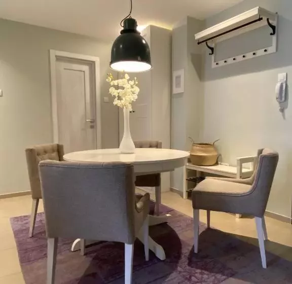 Apartman Teatar