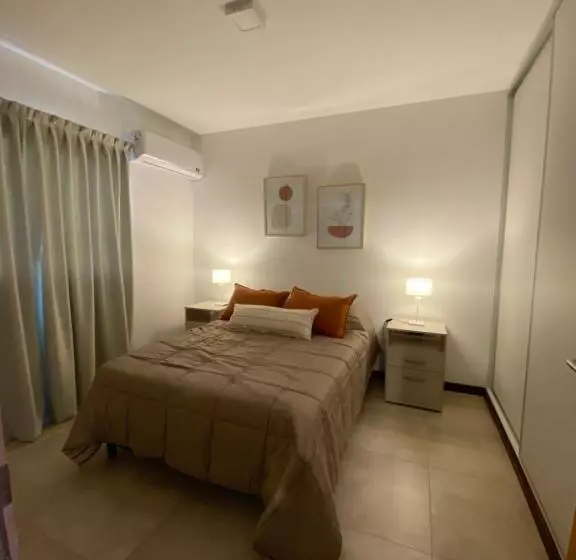 Hermoso Departamento Céntrico Con Estacionamiento