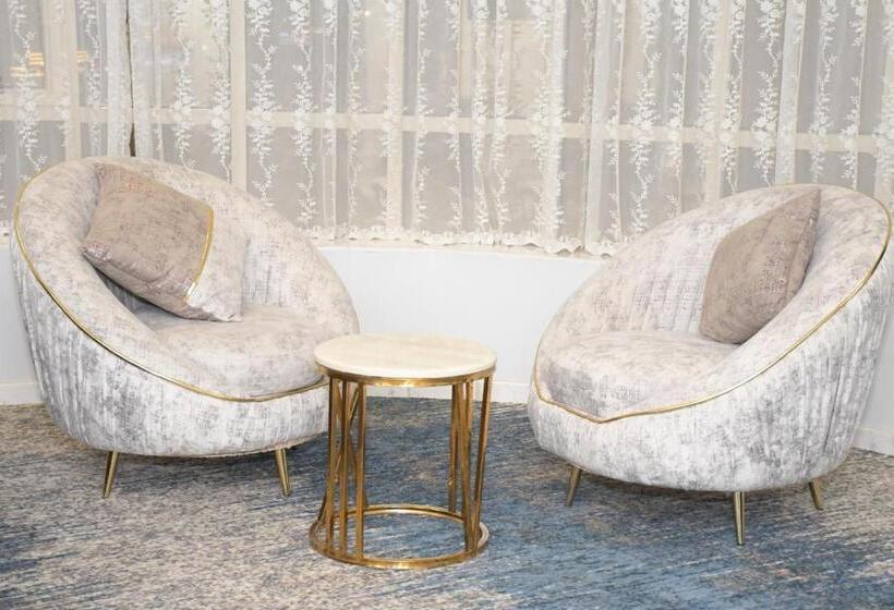 ホテル Areen Airport