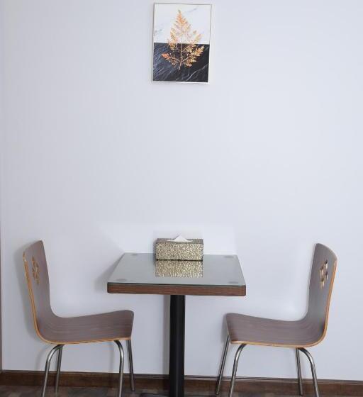 ホテル Areen Airport