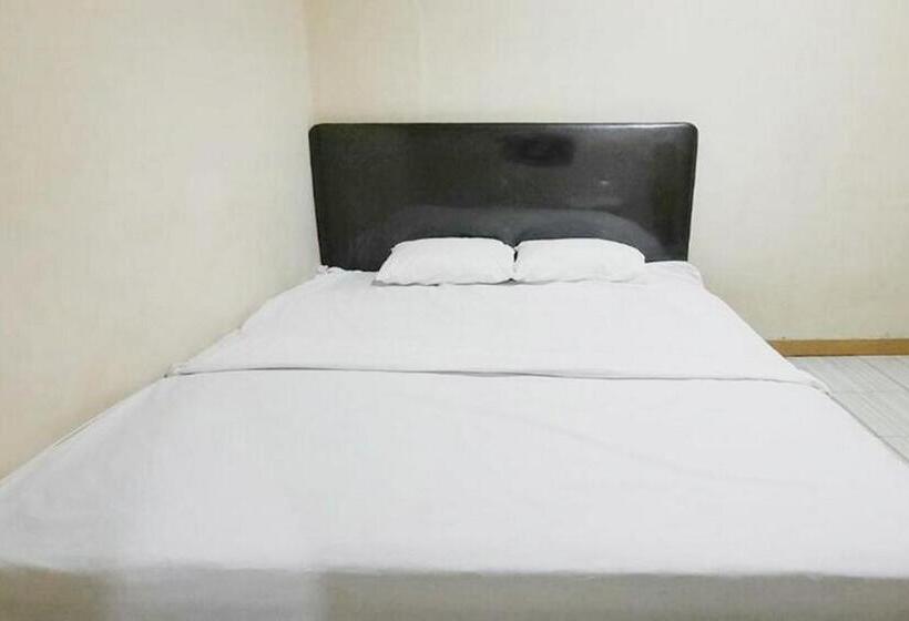 فندق Central House Karimunjawa Mitra Reddoorz