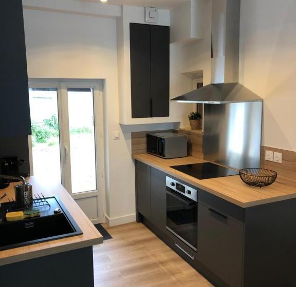 L Air De La Mer, 2 Chambres, 50m Plage, Parking