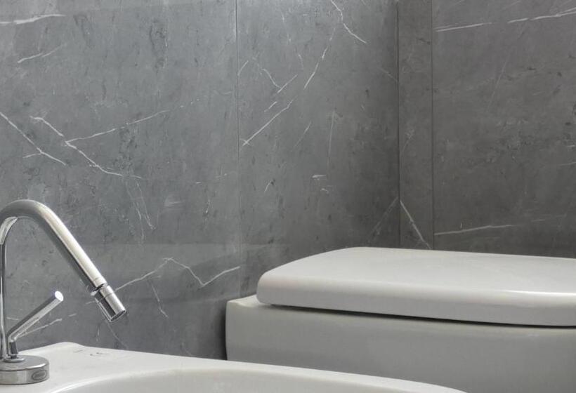 Regina Margherita   Bed And Breakfast & Rooftop Lounge Bar