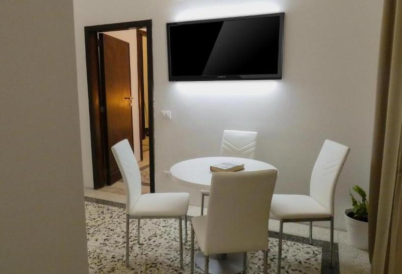 Regina Margherita   Bed And Breakfast & Rooftop Lounge Bar