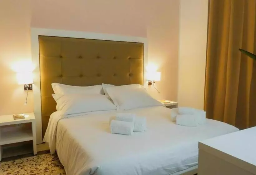 Regina Margherita   Bed And Breakfast & Rooftop Lounge Bar