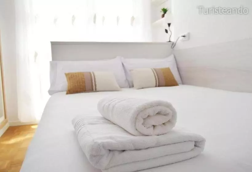 Viento Norte   Amplia Terraza Y Chill Out Para Quienes Buscan Descanso Y Calidez
