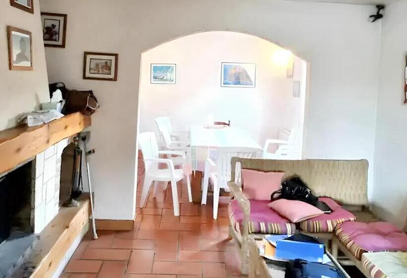 Villa Spacieuse A Aimargues Avec Piscine Privee