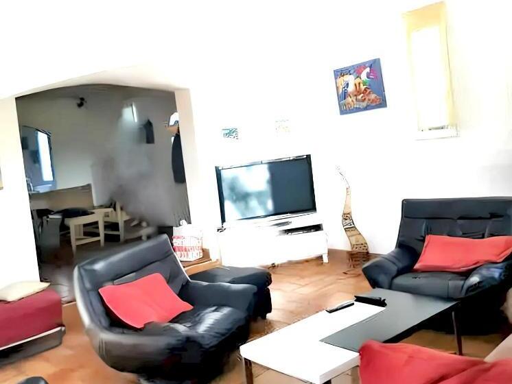 Villa Spacieuse A Aimargues Avec Piscine Privee