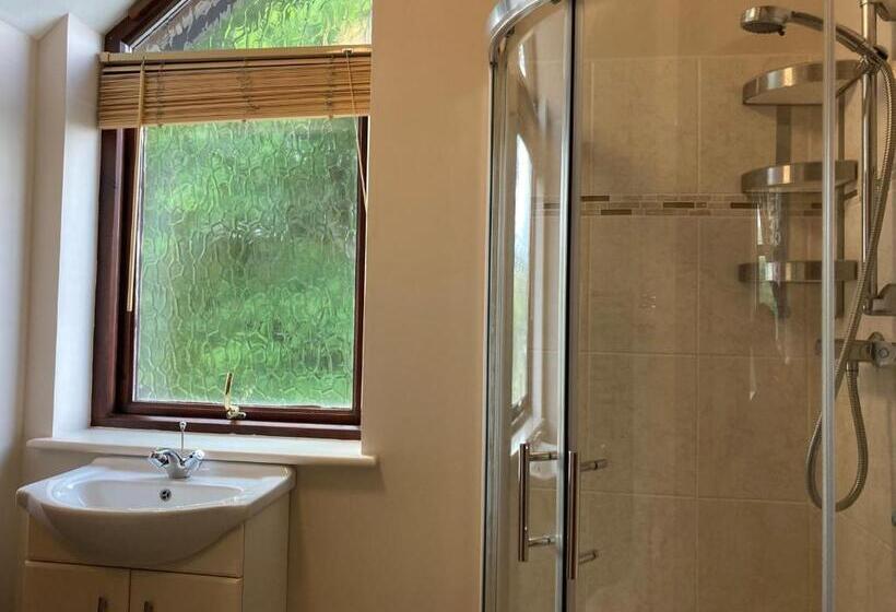 Water Mill Vacations Goldfinch   Pet Friendly